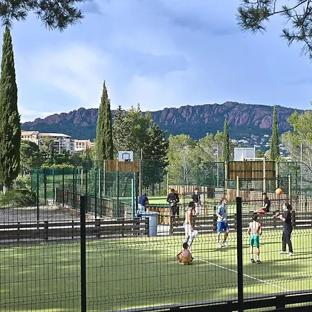 Lägenhet Village Cap Esterel - L'esquinade-69 By Interhome