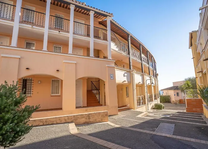 L'esquinade P1 101 By Interhome
